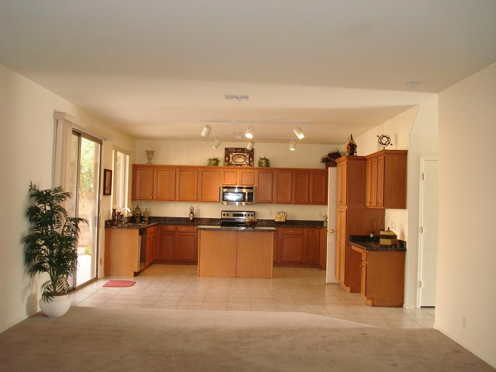 4042 East Agave Road Phoenix, AZ 85044 - Photo 3 of 9 4042 E. Agave Rd. kitchen