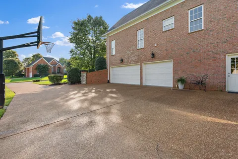 $1,779,500 | 330 Fountainbrooke Drive, Brentwood, TN 37027