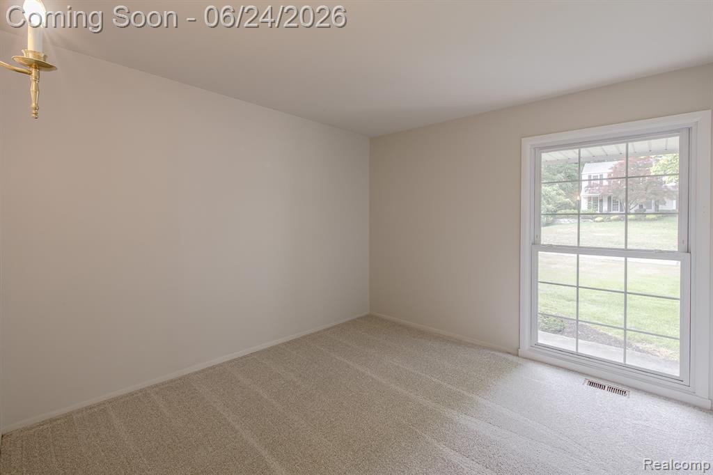 710 Basswood Drive Rochester Hills, MI 48309 - Photo 30 of 42