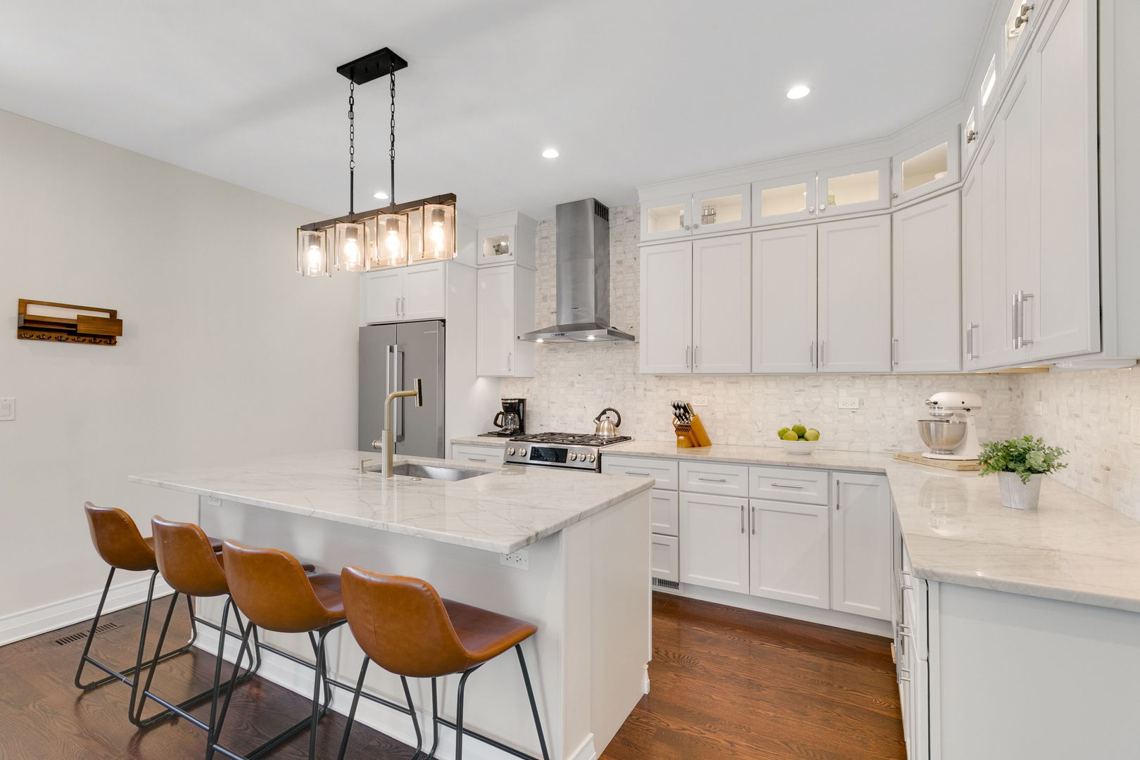 170 West Burlington Street Riverside, IL 60546 - Photo 4 of 46