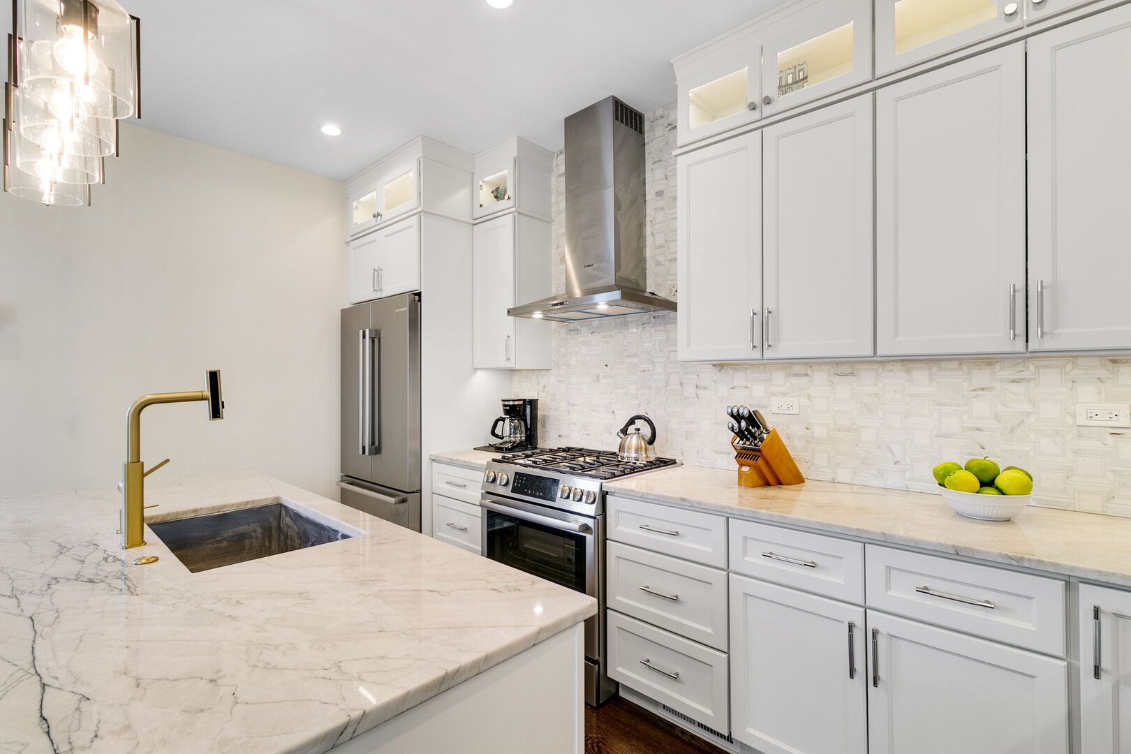 170 West Burlington Street Riverside, IL 60546 - Photo 6 of 46