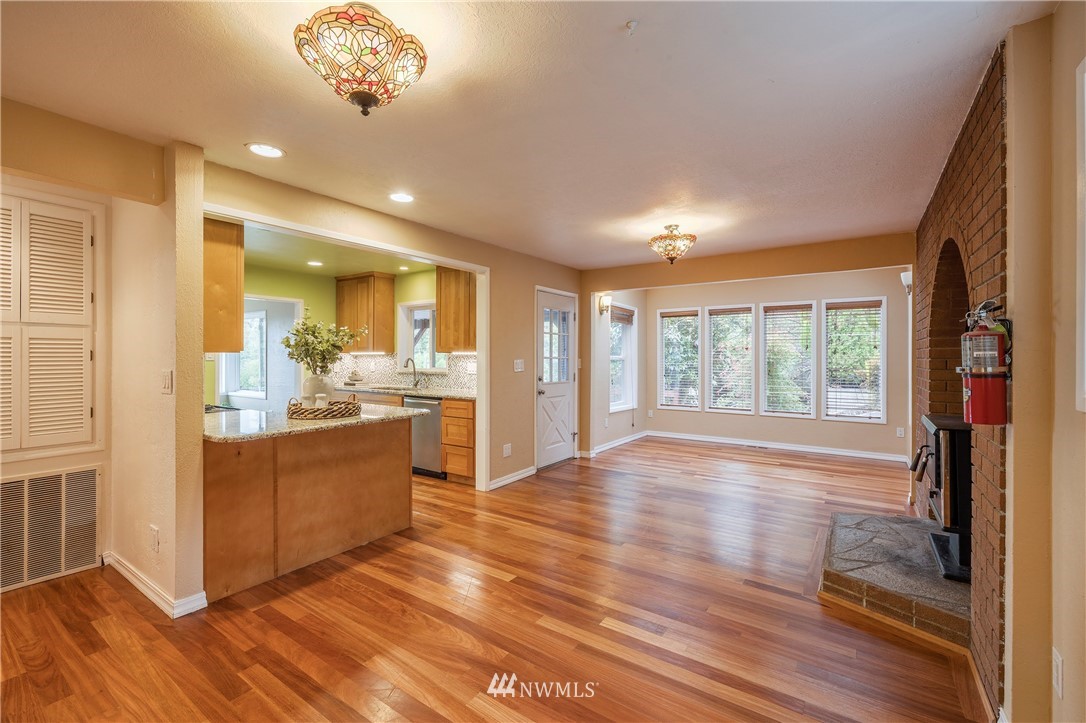 1739 Grove Street Bremerton, WA 98310 - Photo 14 of 30 Gallery Image 14