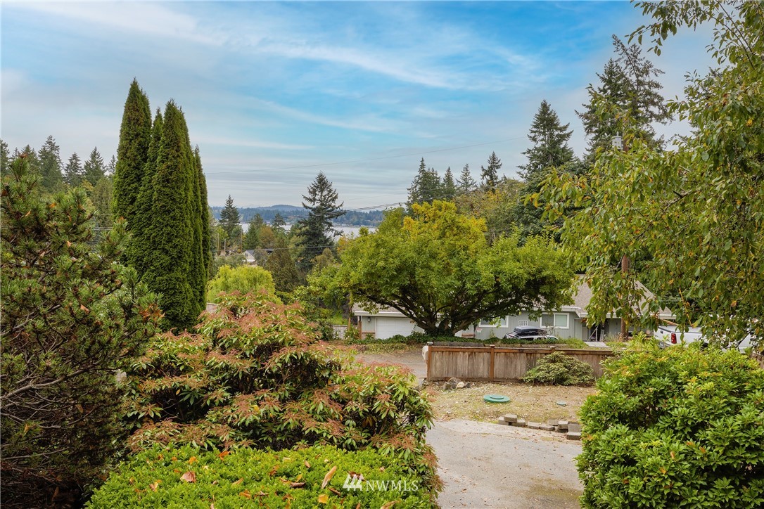 1739 Grove Street Bremerton, WA 98310 - Photo 24 of 30 Gallery Image 24