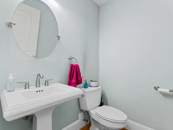 $5,500 | 22 Wellesley Avenue, Unit B, Natick, MA 01760