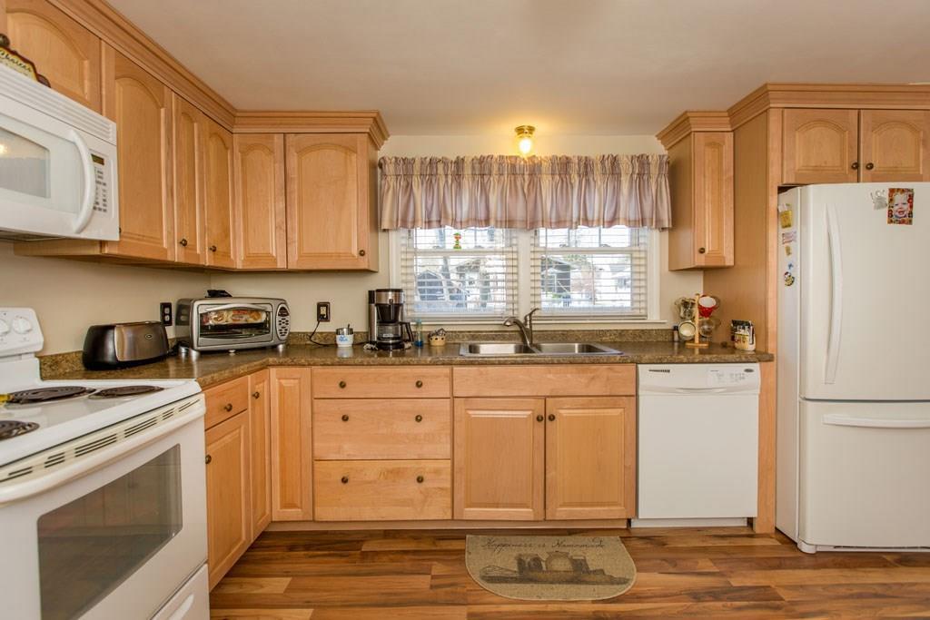 30 Raymond Road Portland, ME 04102 - Photo 5 of 26 Photo