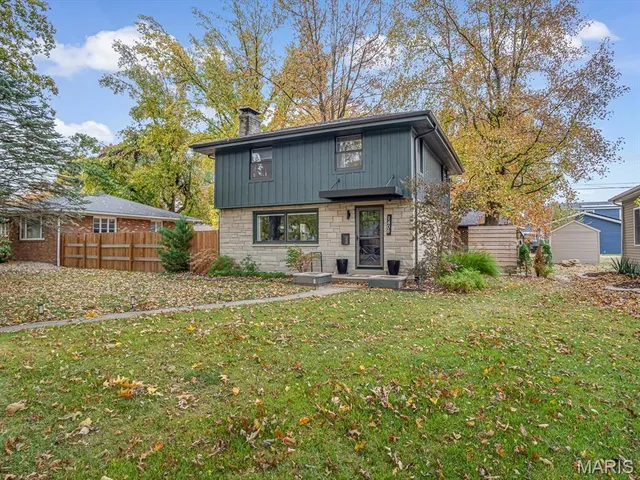 $269,000 | 1408 Grand Avenue, Edwardsville, IL 62025