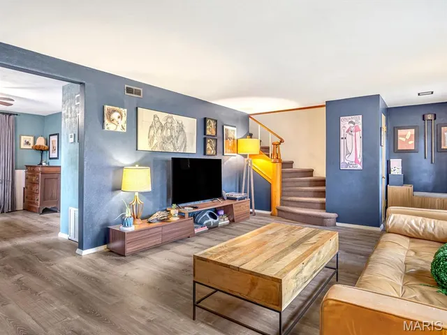 $269,000 | 1408 Grand Avenue, Edwardsville, IL 62025