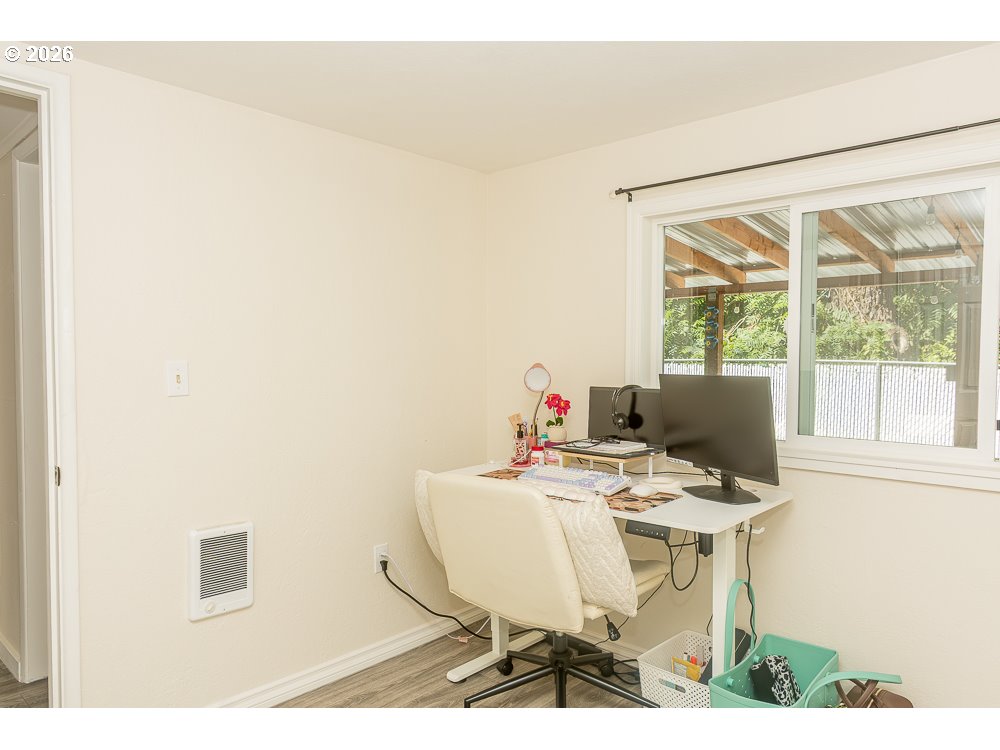 1620 9th Street Springfield, OR 97477 - Photo 3 of 48 Gallery Image 3
