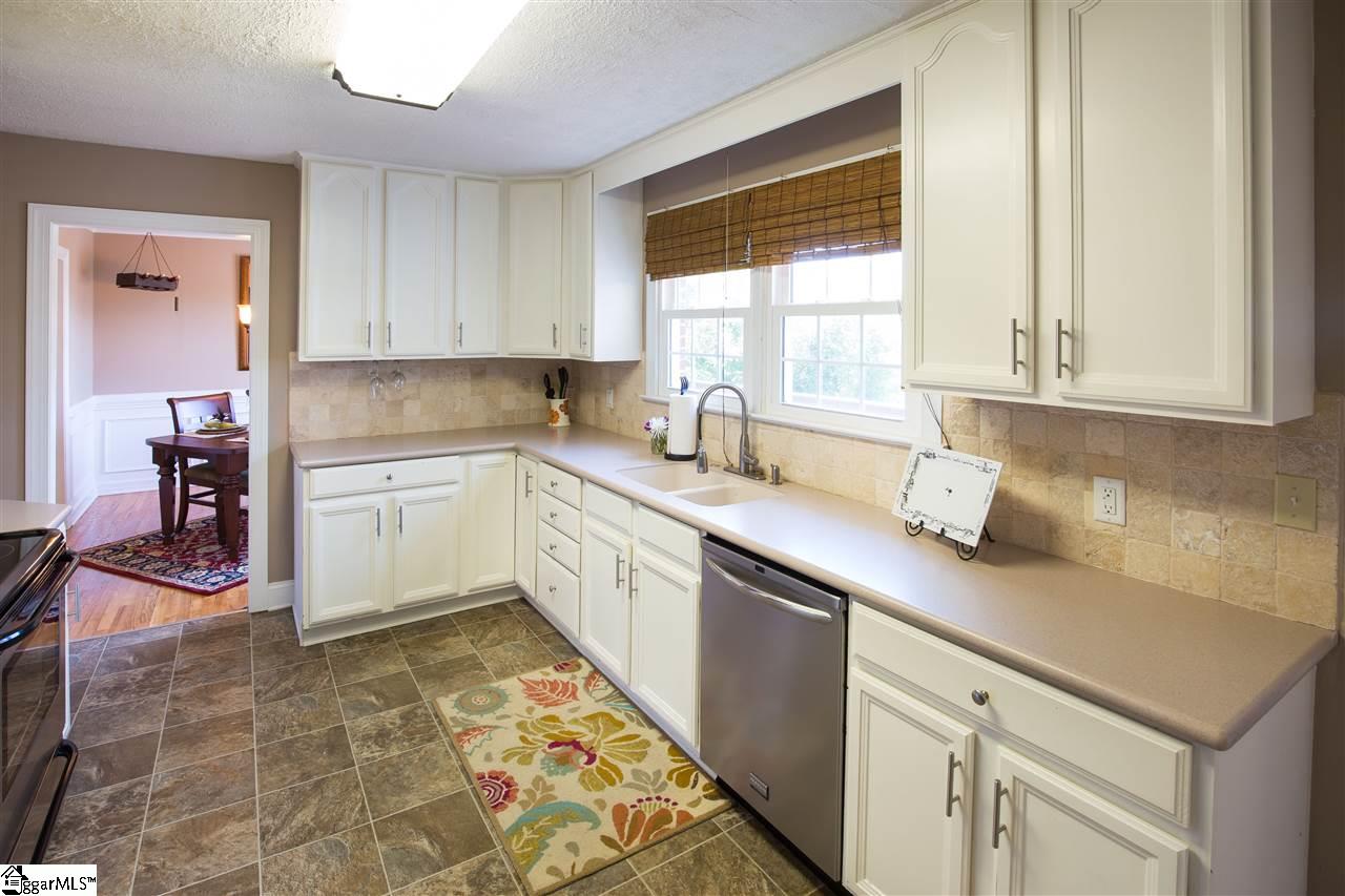 114 Perrin Street Greenville, SC 29607 - Photo 7 of 20 Gallery Image 7