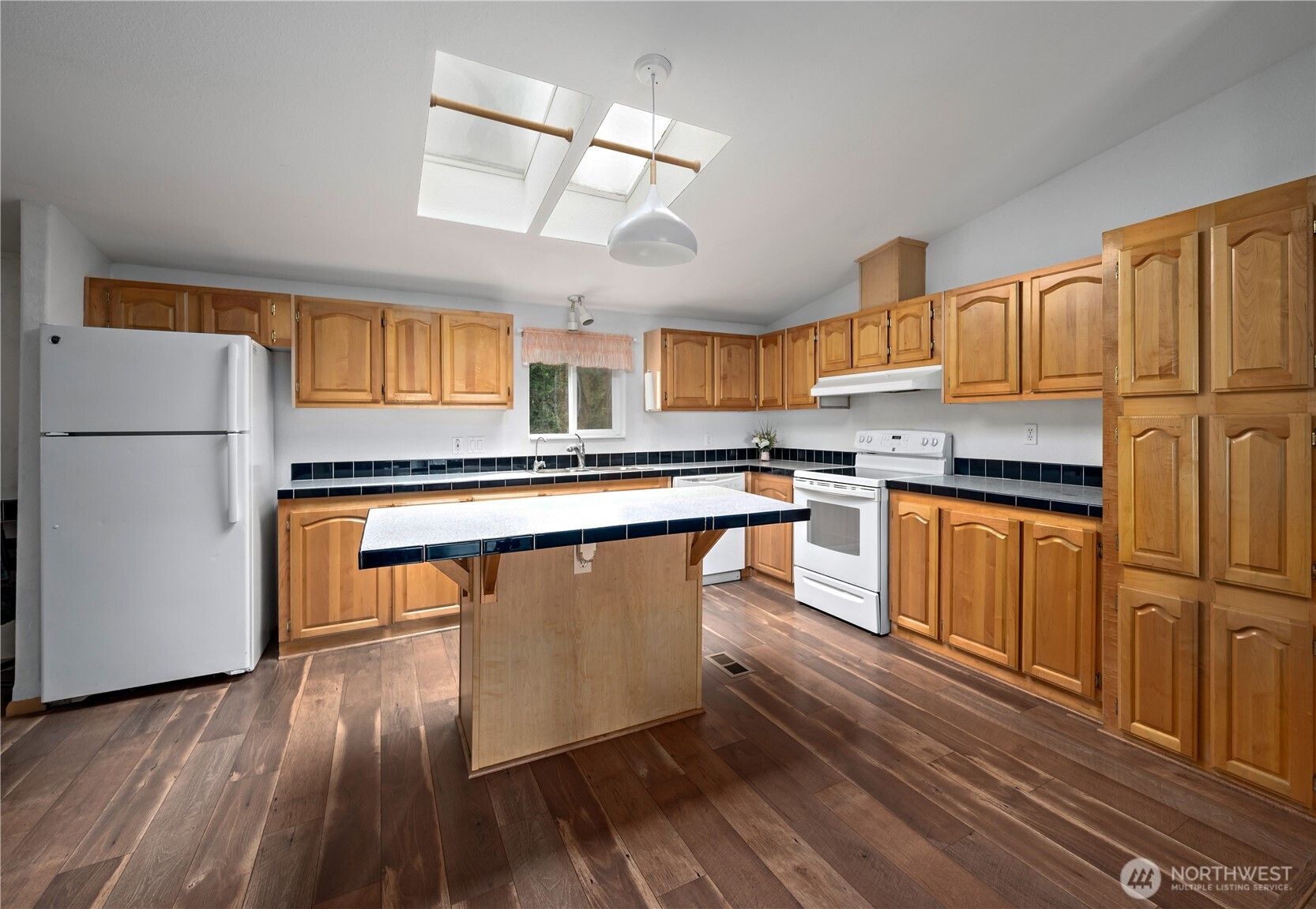 2930 Taylor Road, Unit 10 Oak Harbor, WA 98277 - Photo 5 of 24