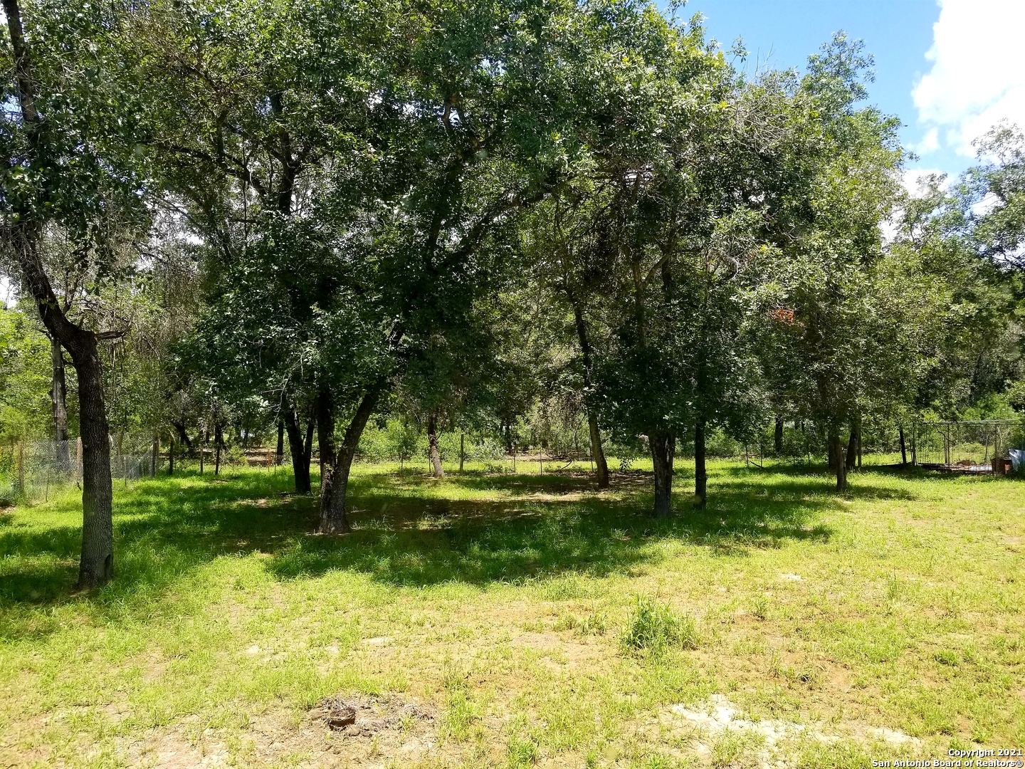 23322 Dragon Rock Road Elmendorf, TX 78112 - Photo 2 of 7