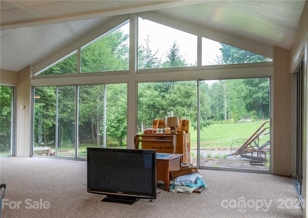 2448 Riceville Road Asheville, NC 28805 - Photo 13 of 15 Gallery Image 13