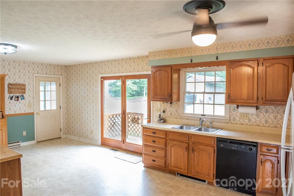 2448 Riceville Road Asheville, NC 28805 - Photo 5 of 15 Gallery Image 5