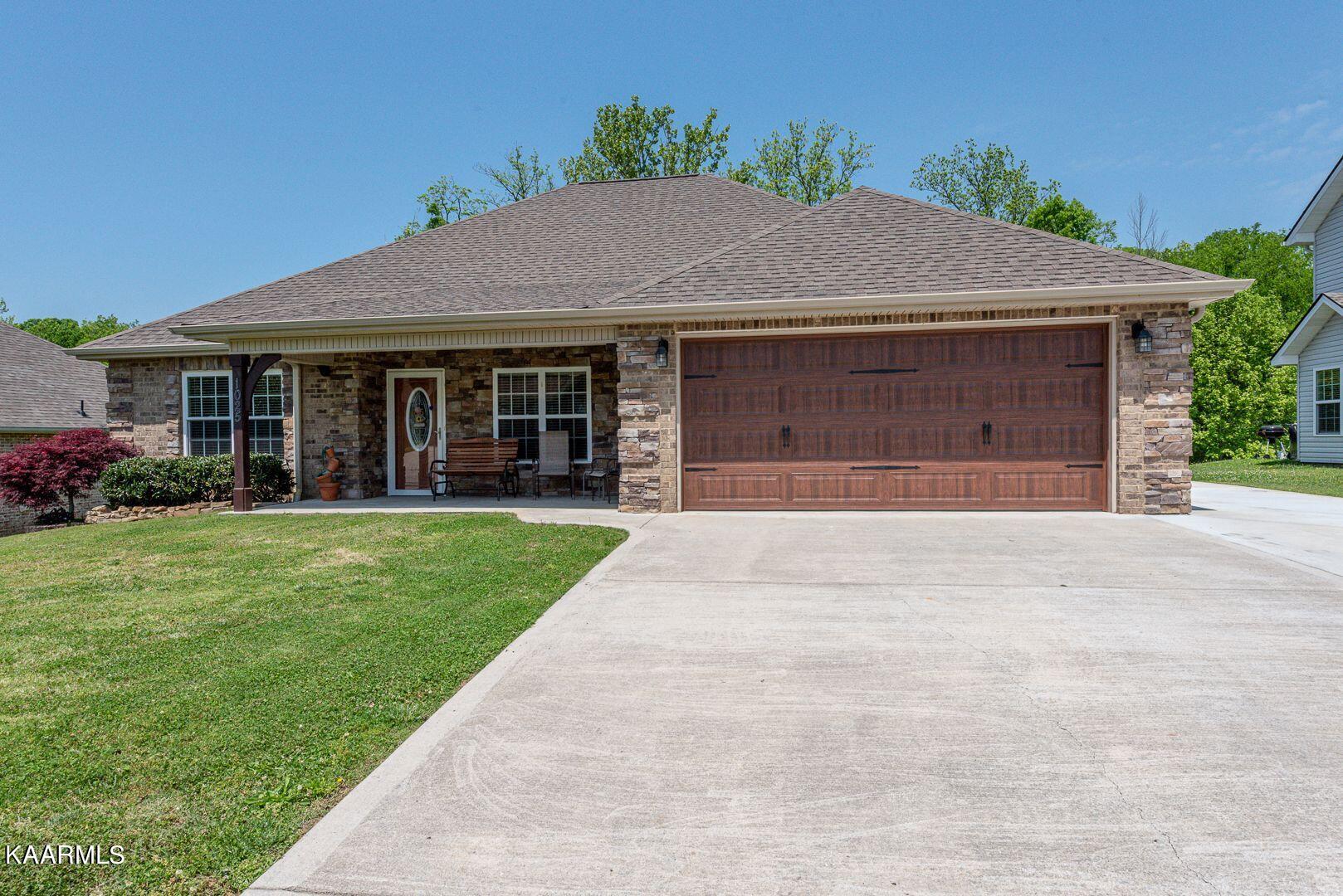 1025 Elsborn Ridge Road Maryville, TN 37801 - Photo 1 of 33 Front of house