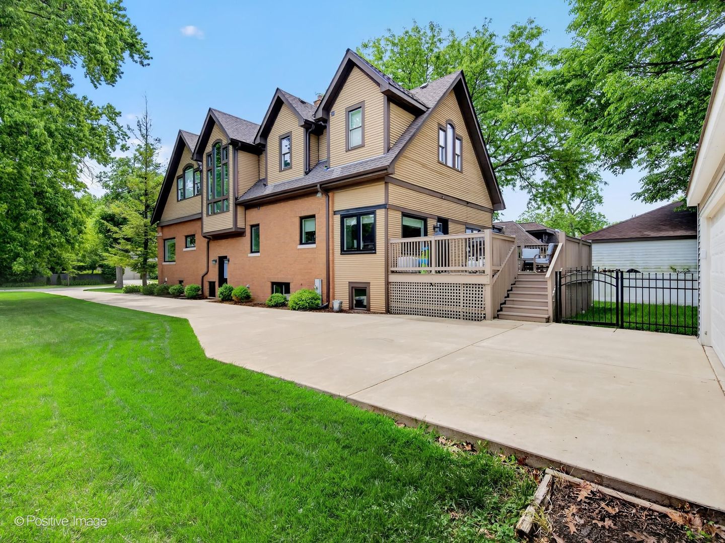 380 Selborne Road Riverside, IL 60546 - Photo 8 of 8