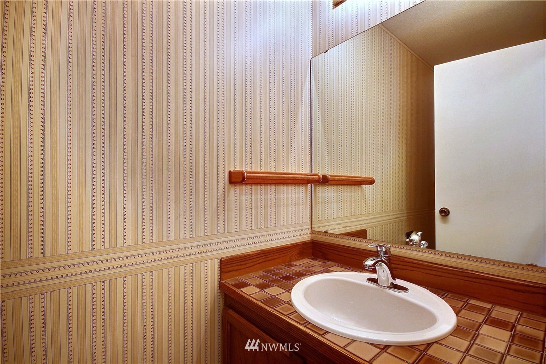 1232 232nd Place Southwest Bothell, WA 98021 - Photo 4 of 23