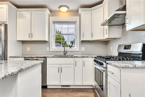 $579,000 | 239 Mauran Avenue, East Providence, RI 02914