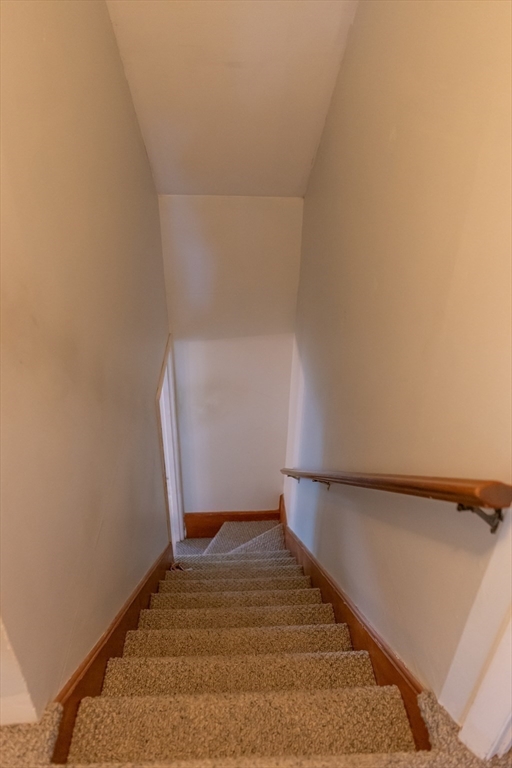26 Sunset Road Dracut, MA 01826 - Photo 18 of 37