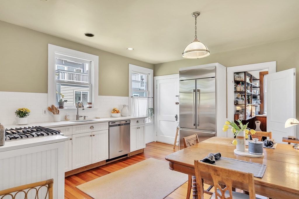 54 Ellery Street, Unit 3 Cambridge, MA 02138 - Photo 11 of 35