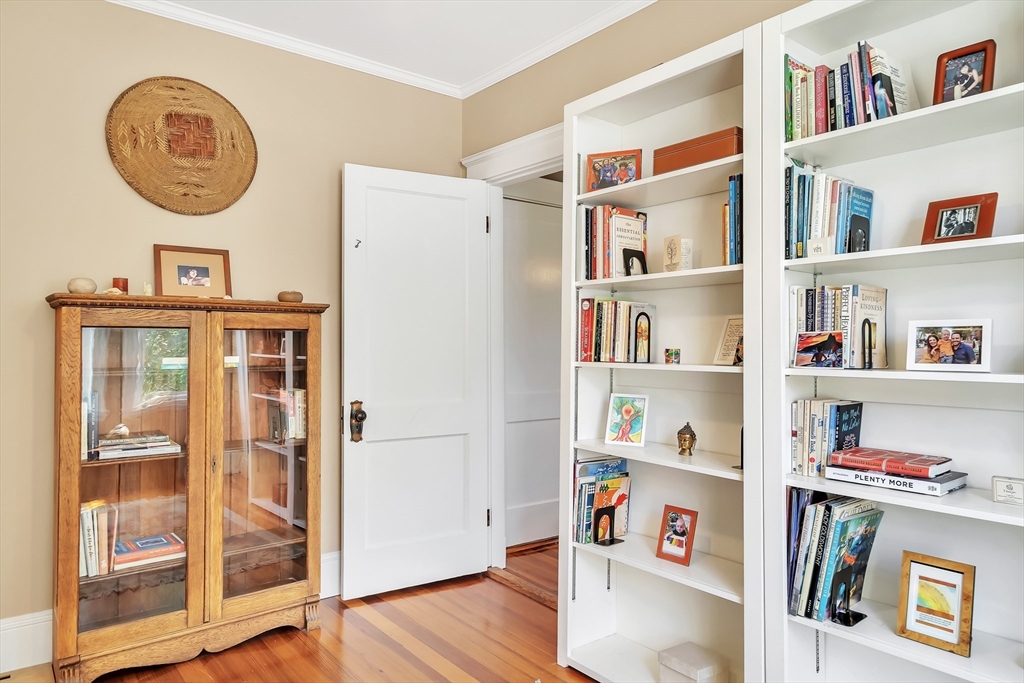 54 Ellery Street, Unit 3 Cambridge, MA 02138 - Photo 24 of 35