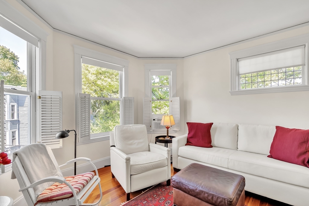 54 Ellery Street, Unit 3 Cambridge, MA 02138 - Photo 3 of 35