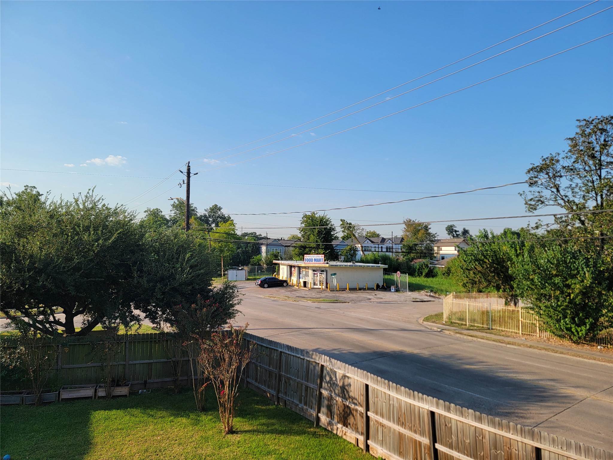 8136 North Main Street Houston, TX 77022 - Photo 3 of 20