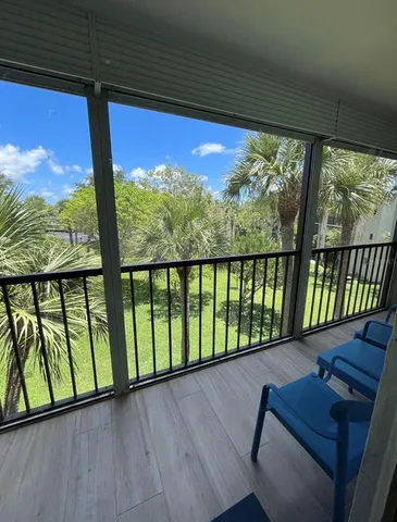 $1,900 | 5130 Las Verdes Circle, Unit 305, Delray Beach, FL 33484