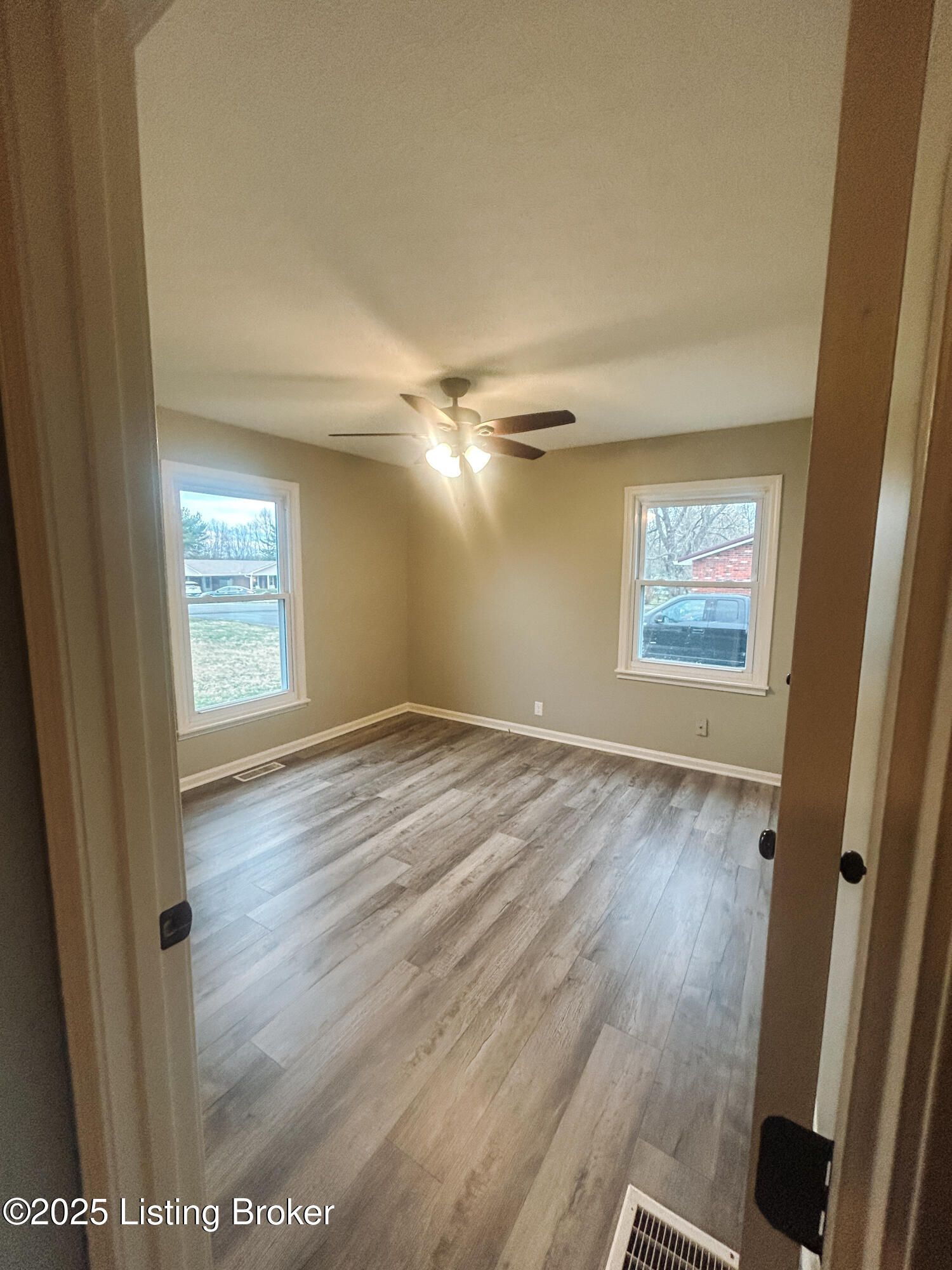 1014 Caney Fork Road Bardstown, KY 40004 - Photo 24 of 38 IMG_4017
