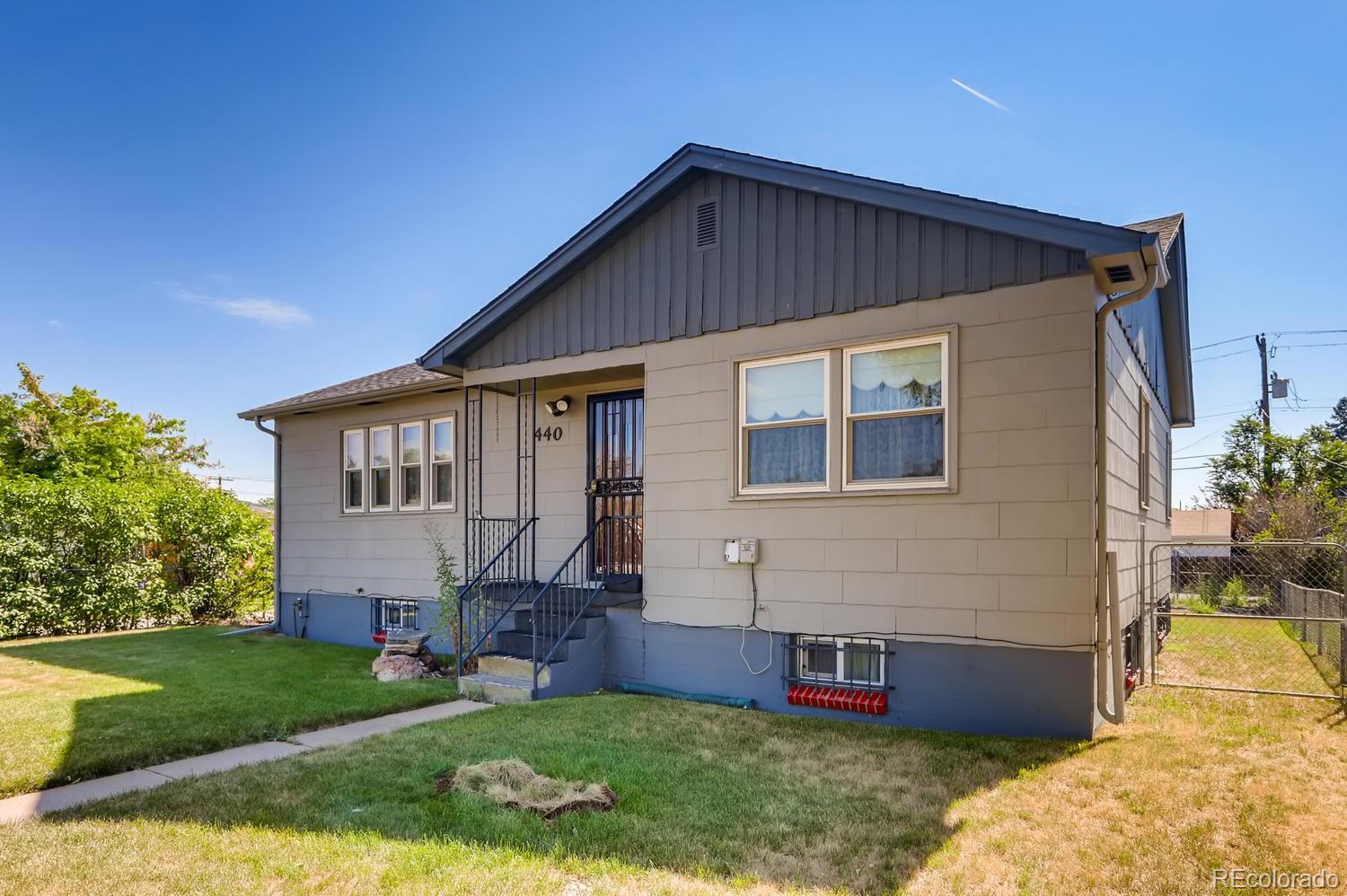 440 South Raleigh Street Denver, CO 80219 - Photo 28 of 29 a house view with a garden space