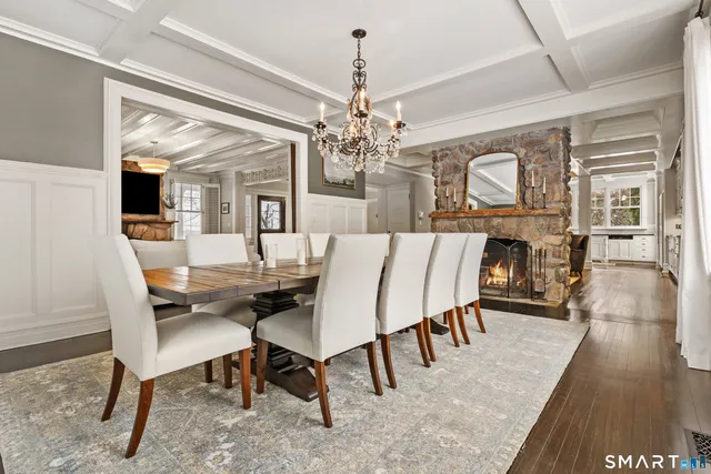 $2,795,000 | 242 Ocean Drive West, Stamford, CT 06902