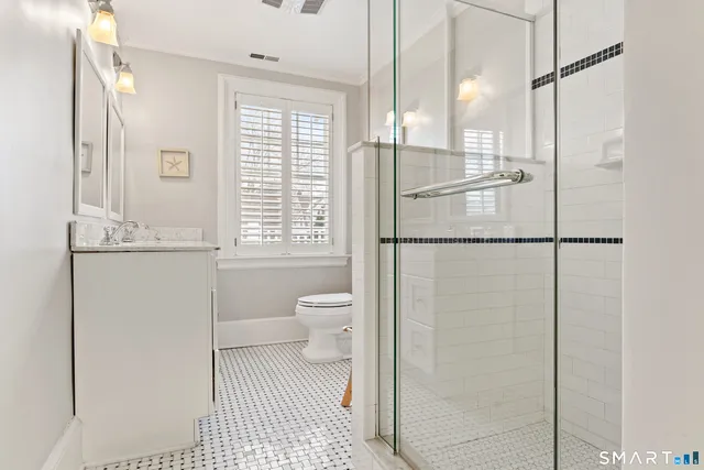 $2,795,000 | 242 Ocean Drive West, Stamford, CT 06902