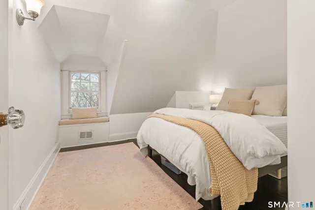 $2,795,000 | 242 Ocean Drive West, Stamford, CT 06902