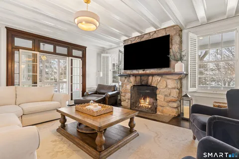 $2,795,000 | 242 Ocean Drive West, Stamford, CT 06902