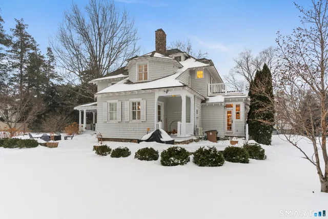 $2,795,000 | 242 Ocean Drive West, Stamford, CT 06902