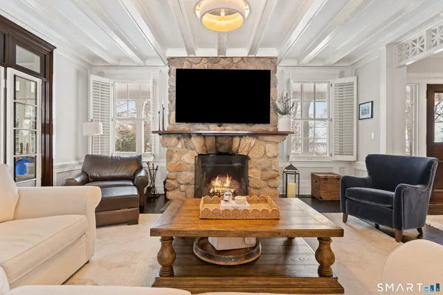 $2,795,000 | 242 Ocean Drive West, Stamford, CT 06902