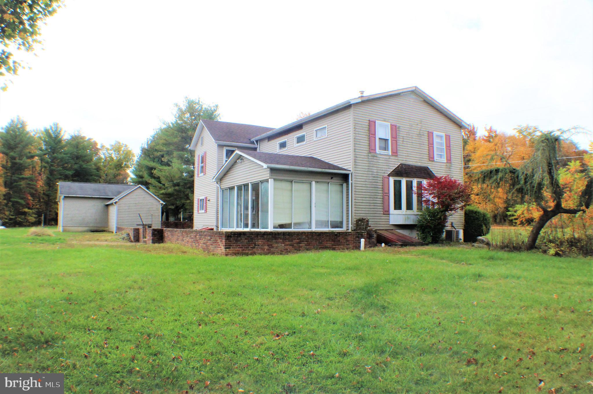 8687 Jones Road Slatington, PA 18080 - Photo 3 of 9 Gallery Image 3