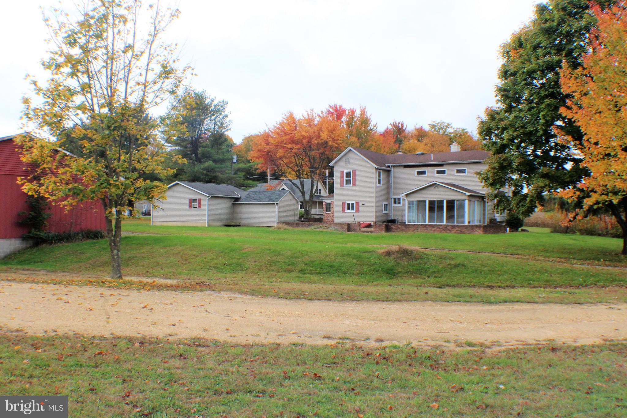 8687 Jones Road Slatington, PA 18080 - Photo 4 of 9 Gallery Image 4