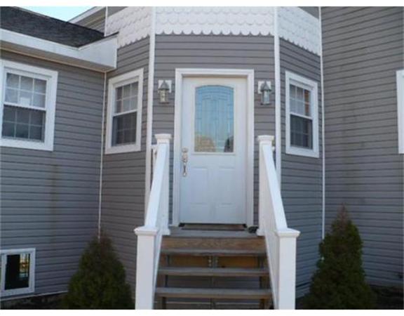 73 Birch Island Road Webster, MA 01570 - Photo 2 of 17 Gallery Image 2