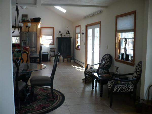 73 Birch Island Road Webster, MA 01570 - Photo 6 of 17 Gallery Image 6