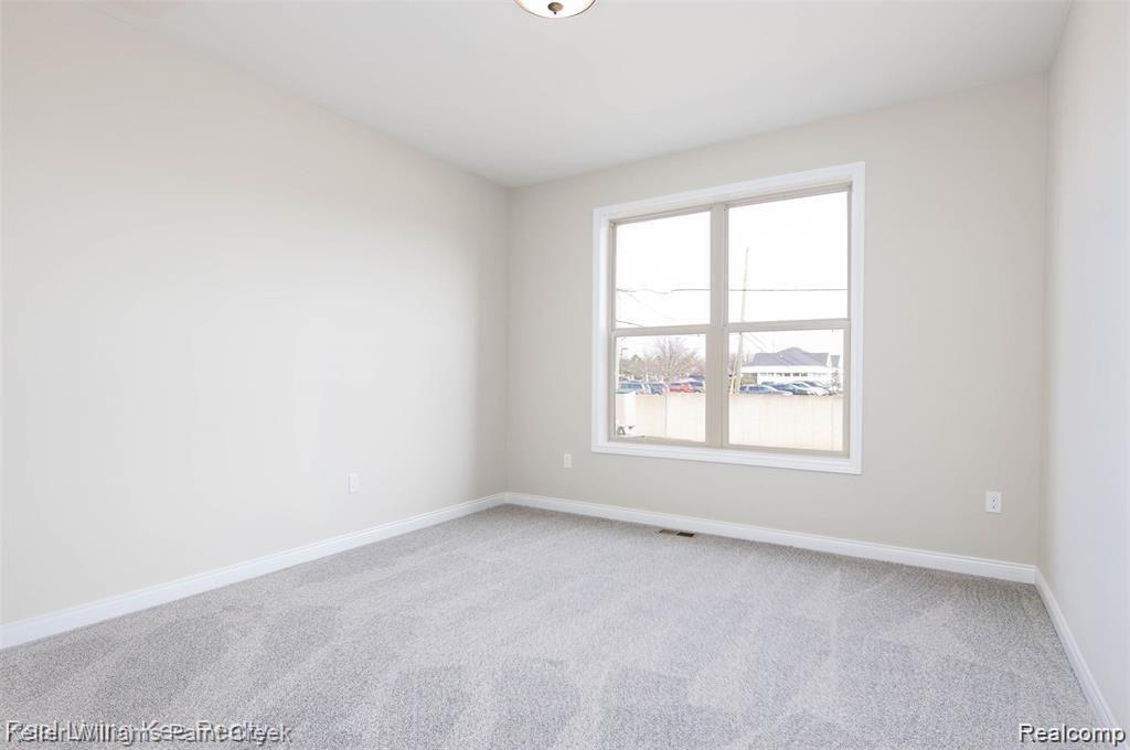 1709 East Wattles Road Troy, MI 48085 - Photo 11 of 17 Gallery Image 11