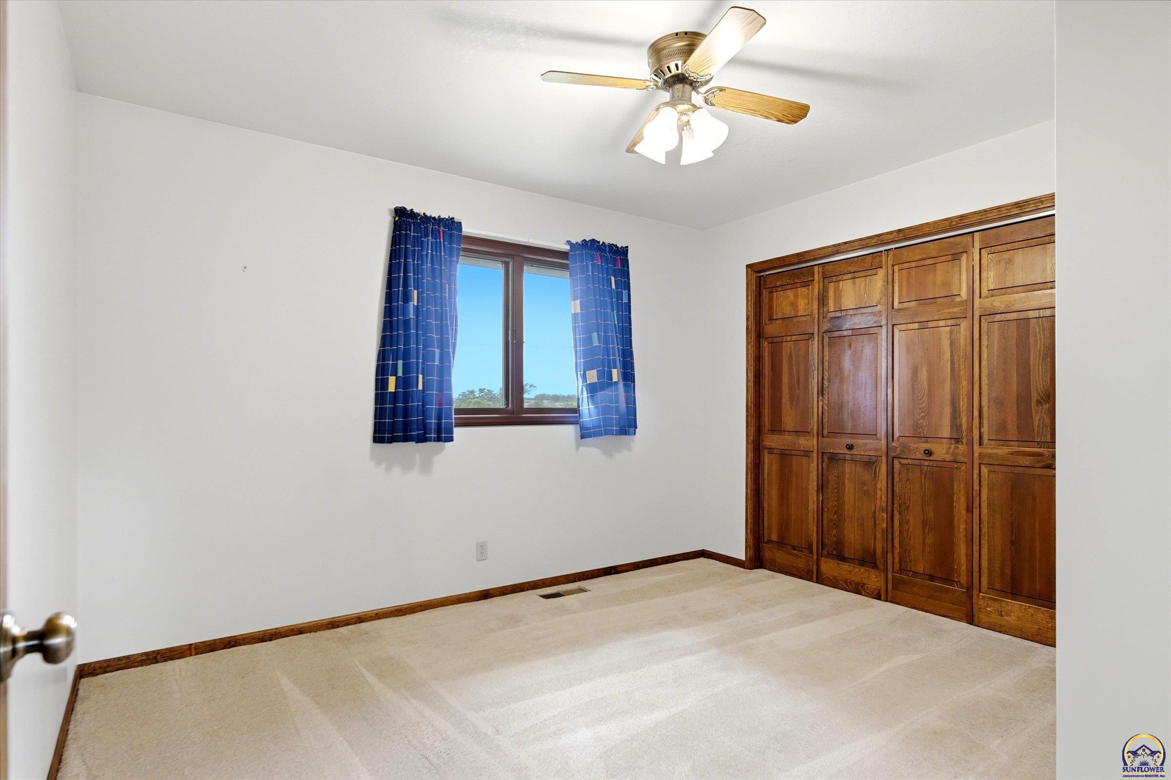 6824 Northwest Nickell Road Topeka, KS 66618 - Photo 13 of 20