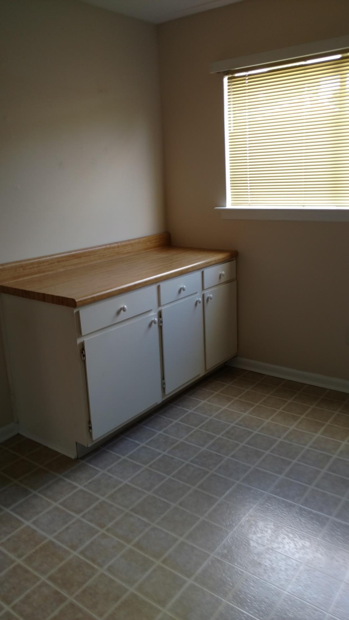 3955 Bower Road Roanoke, VA 24018 - Photo 14 of 20 IMG_20160928_121912799_TOP