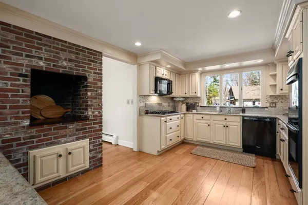 $1,349,900 | 2 Cyr Circle, Andover, MA 01810