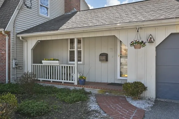 $1,349,900 | 2 Cyr Circle, Andover, MA 01810