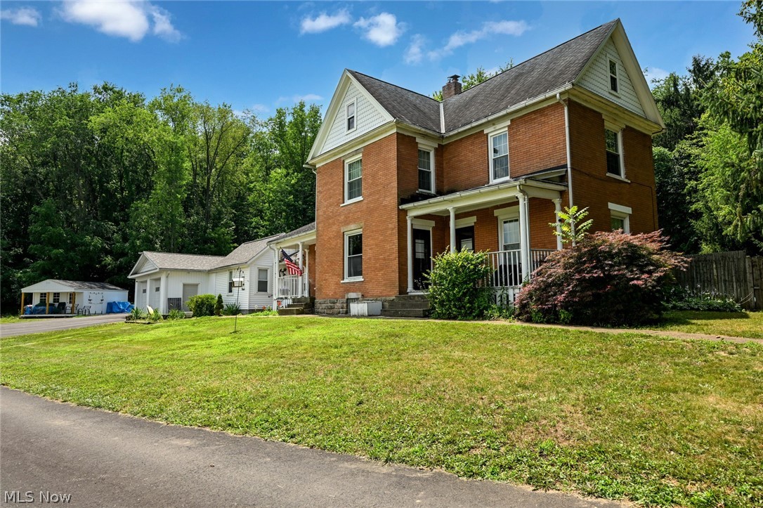 751 Earl Road Northwest Massillon, OH 44647 - Photo 2 of 50