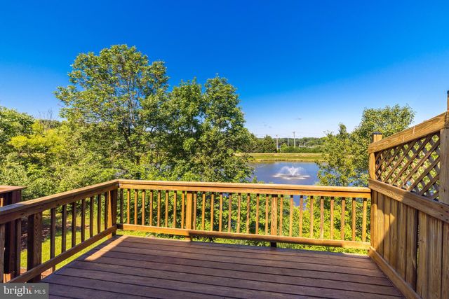 $780,000 | 4720 Warm Hearth Circle, Fairfax, VA 22033