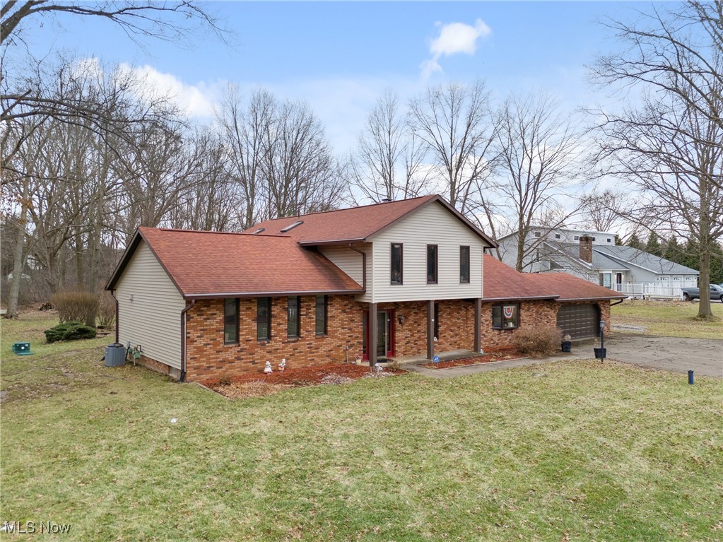 3077 Long Road Akron, OH 44312 - Photo 2 of 34