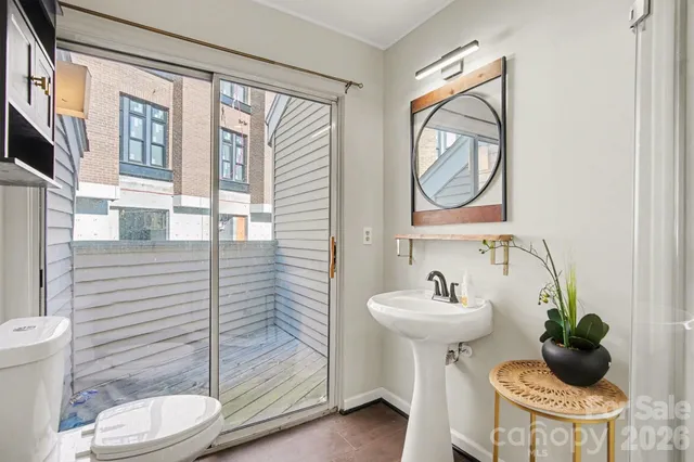 $270,000 | 415 West 7th Street, Unit H, Charlotte, NC 28202