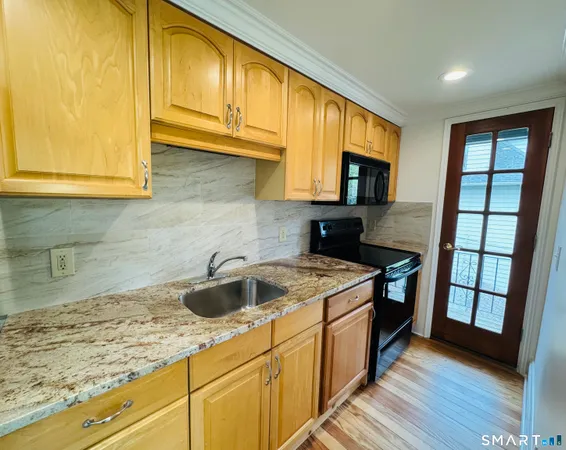 $2,500 | 52 Howard Avenue, Unit 2, New Haven, CT 06519