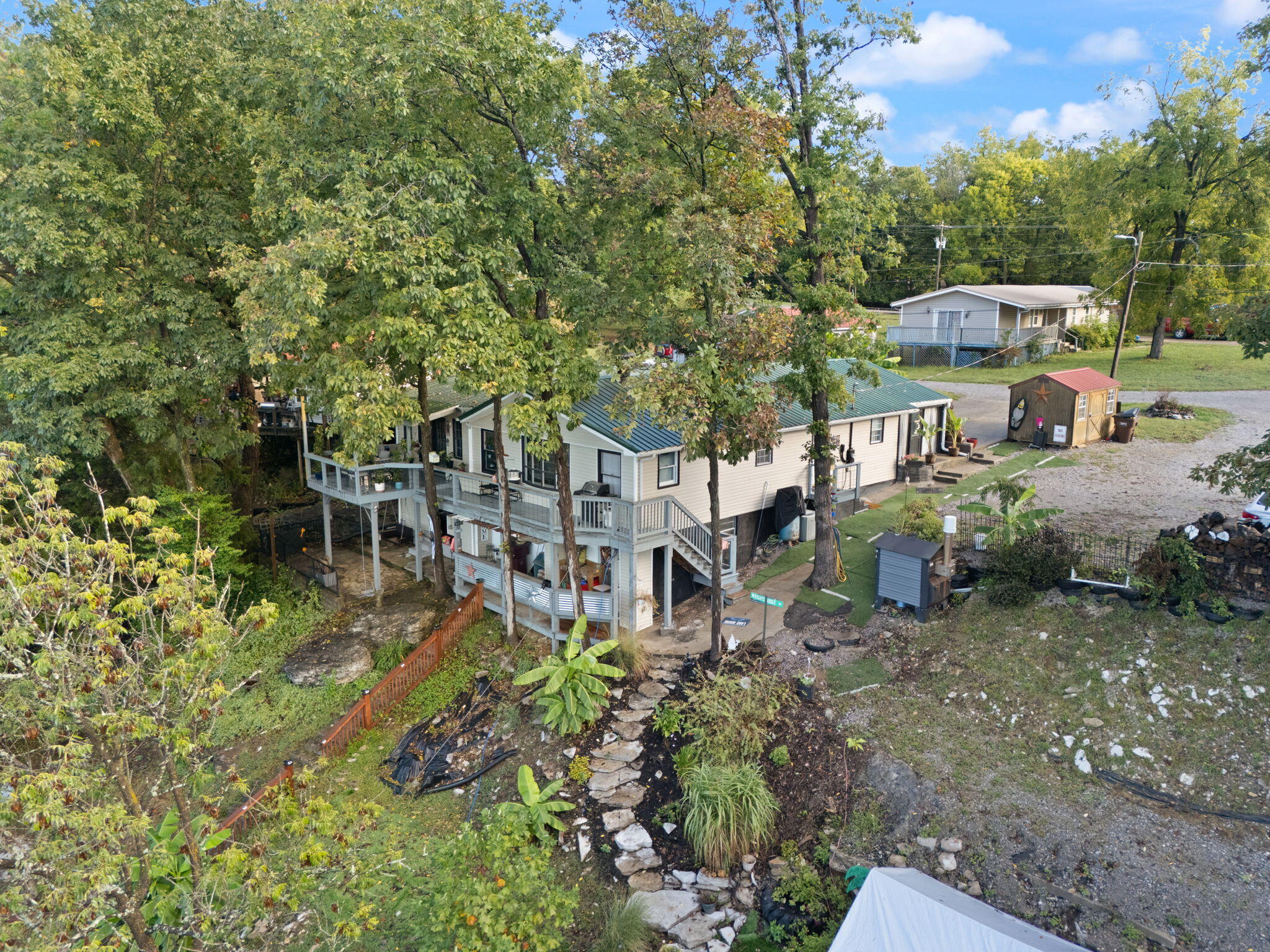 340 Lakeview Point Road Harrodsburg, KY 40330 - Photo 4 of 85 73-web-or-mls-DJI_20250925090444_0033_D